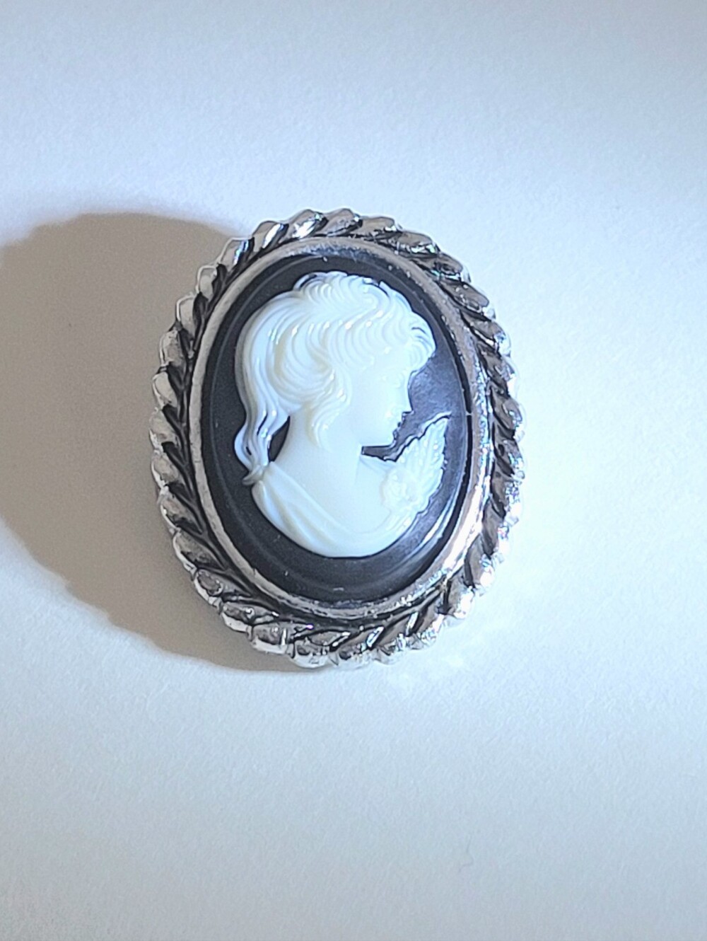 Classic Black and White Cameo Scarf Clip— Vintage- Women Jewelry